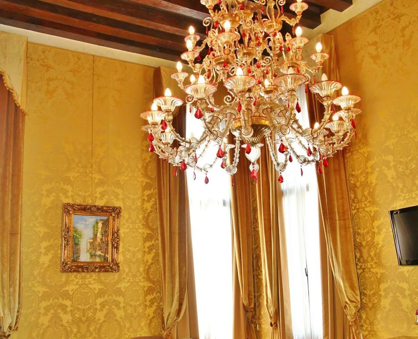 Pesaro Palace Venice Hotel