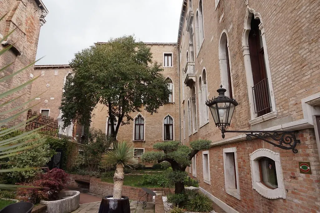**** Hotel Pesaro Palace Venice Italy